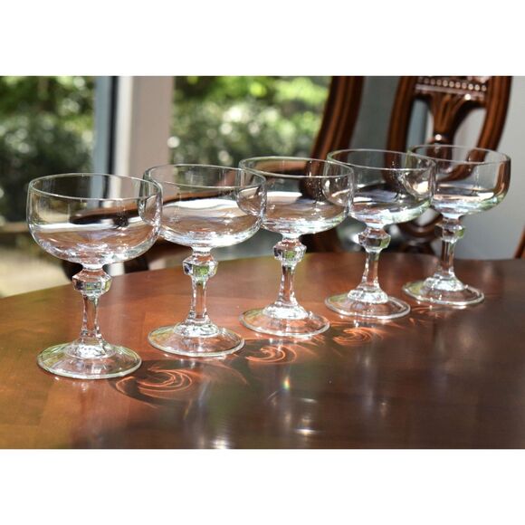 Set of 5 Mid Century Crystal Champagne Coupes - Faceted Stem Cocktail Glasses - Picture 3 of 8